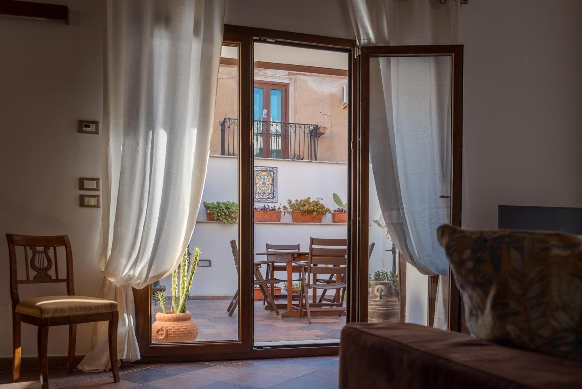 A Casa Del Gioielliere Apartment Palermo Exterior photo